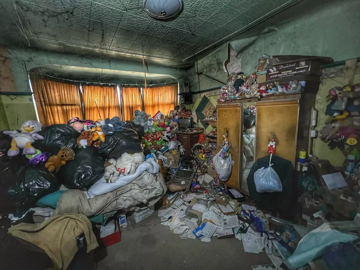 “There were some real collectibles in there, some really rare dolls. There were like 200 or 300 Cabbage Patch Dolls."