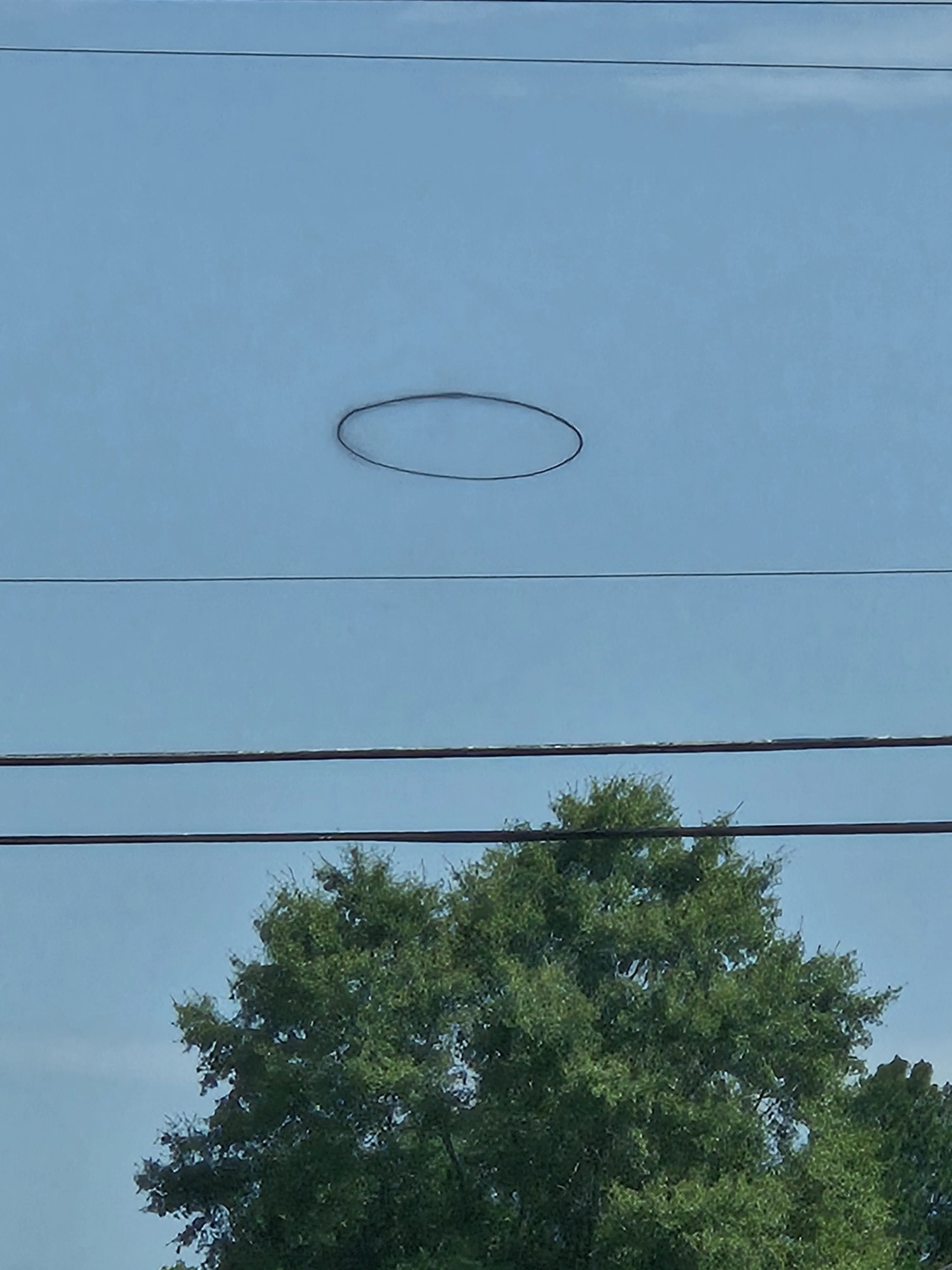 The origin of the smoke ring in Williamsburg, VA is still unknown.