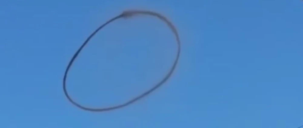 Nine years ago, a similar O-shaped smoke ring appeared in Kazakhstan for 15 minutes.
