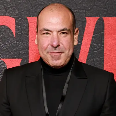 6. Rick Hoffman appears as a security guard in "Conspiracy Theory," but his screen time is less than a minute.