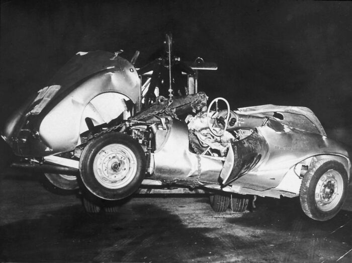 James Dean Beside The Porsche 550 Spyder 