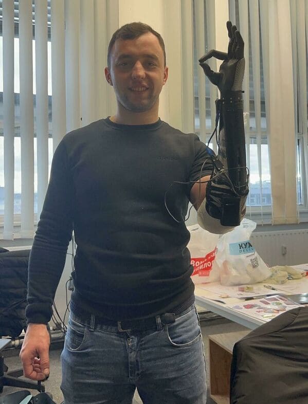 15. āLast Weekend We Began Delivering 3D Printed Bionic Hands To Ukraine! First Up, A 24-Year-Old Soldierā