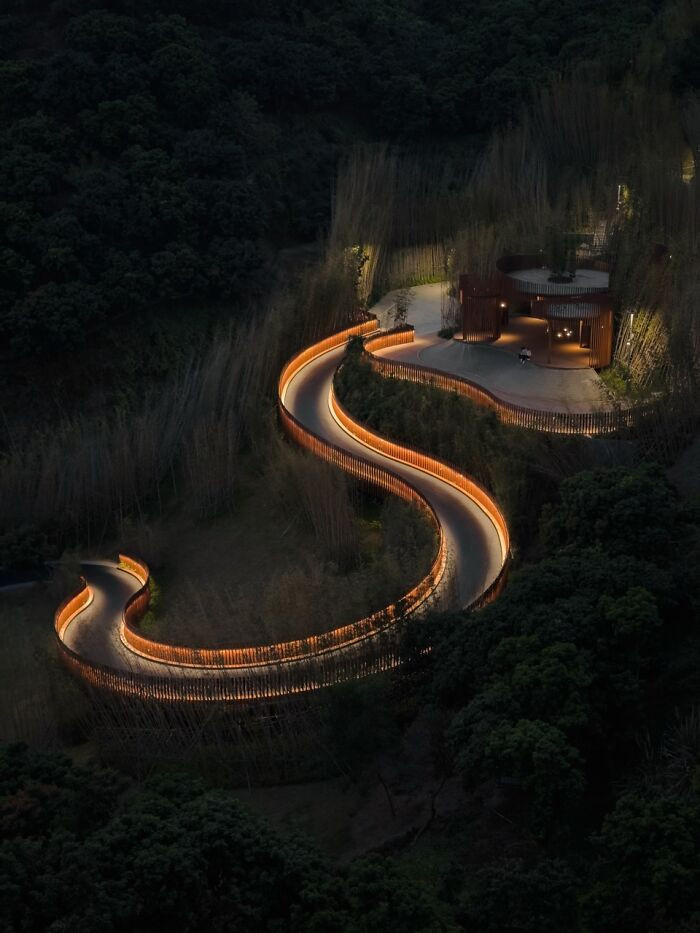 Architecture, 1st Place, Photo By Ziwen Chen (China)