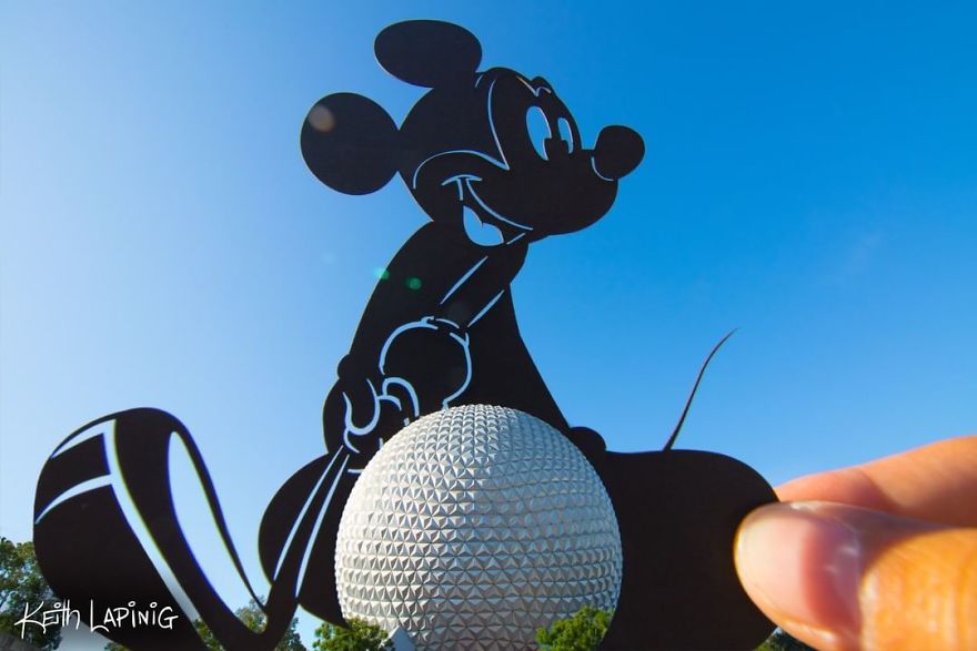 Mickey Taking a Swing at That Elusive Par.