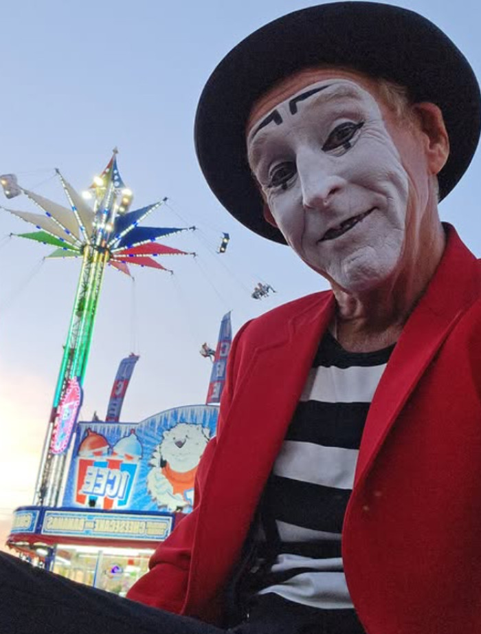 Who Is Lynn the Mime?