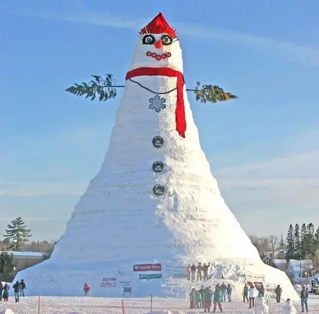 12. "This 122-foot (37 m) snow woman built by locals in Bethel, Maine, USA, had 27-foot (8.2 m) evergreen trees for arms and skis for eyelashes, and holds the Guinness World Record for being the tallest snow person."