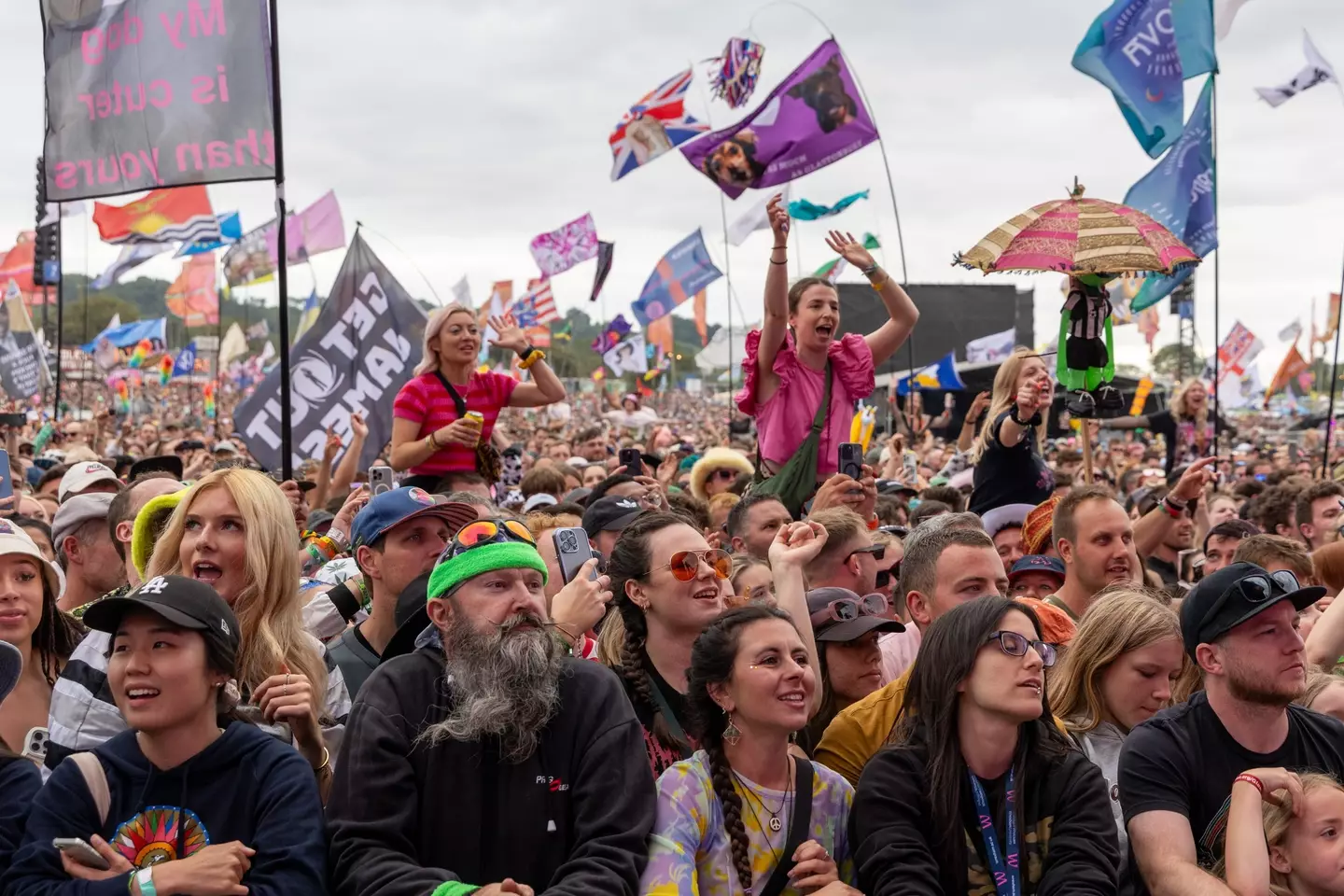 The spirit of Glasto never fades. Rain or shine, this crowd is here for the time of their lives!
