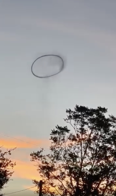 Similar to the smoke ring in Virginia, there isn't a concrete explanation for this one in Pearland.