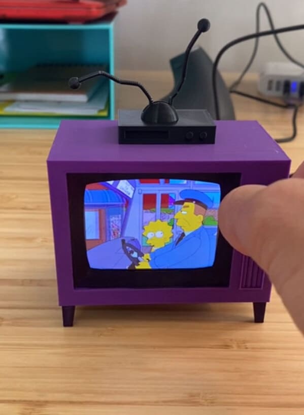 17. āI Designed And Printed A Working Simpsons TV. Plays The First 11 Seasons At Random Without Internet. Knobs Work Too!ā